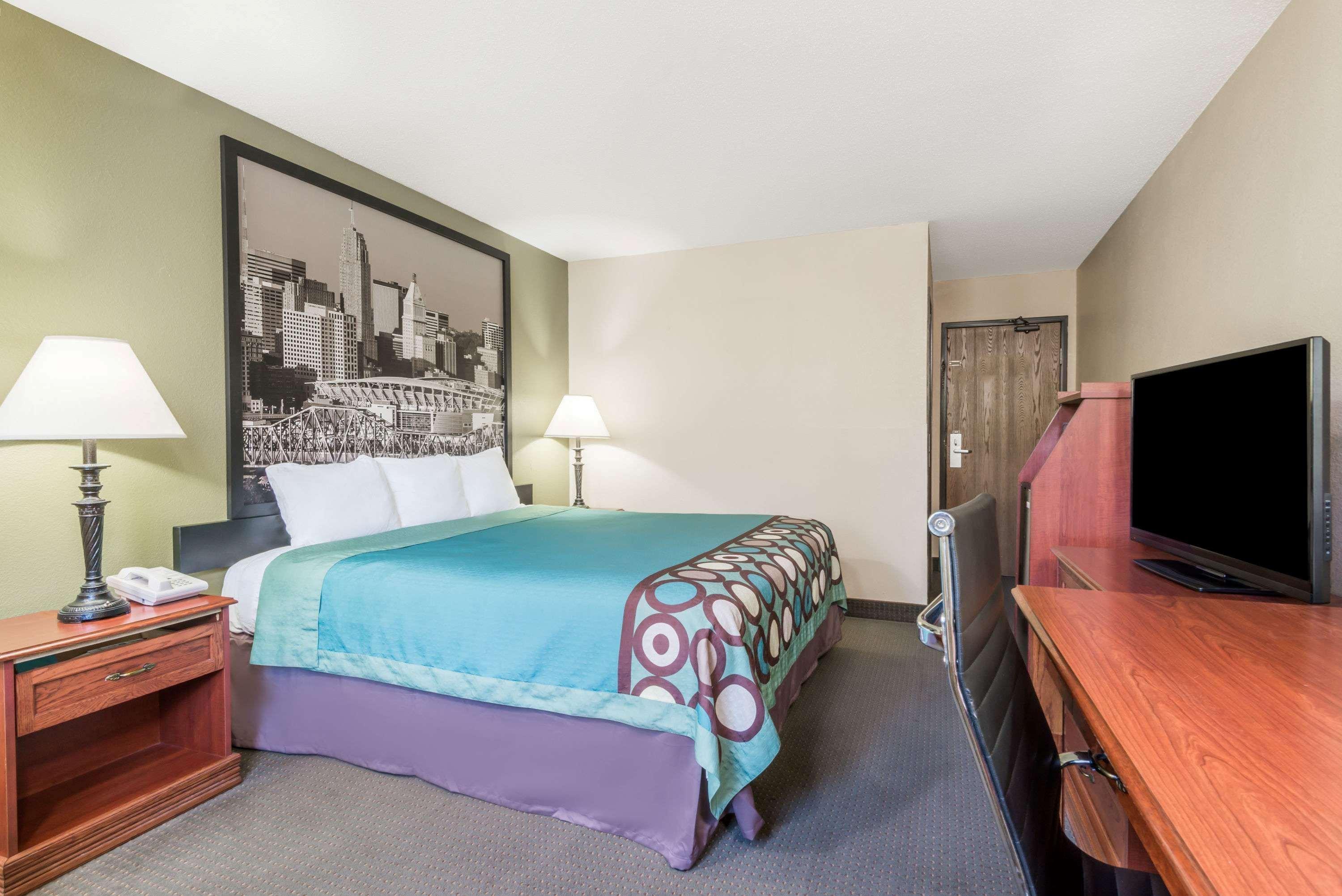 Super 8 By Wyndham Ky Hotel 3*