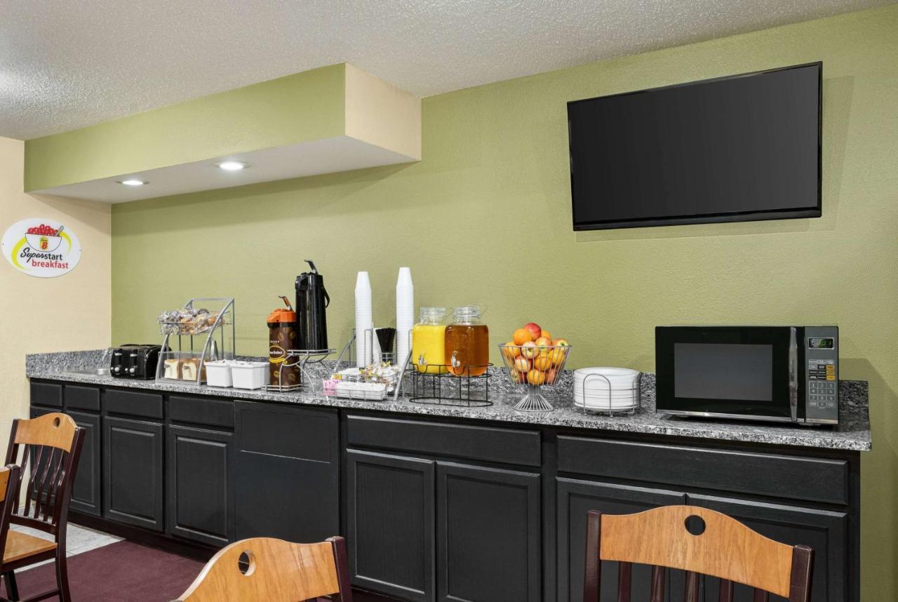 Super 8 By Wyndham Ky Hotel Maysville